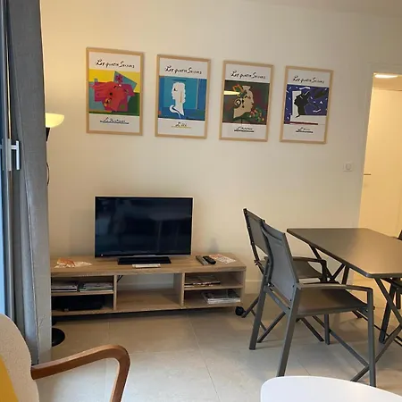 F2 Centre Lit 180 Parking Gratuit * Довиль