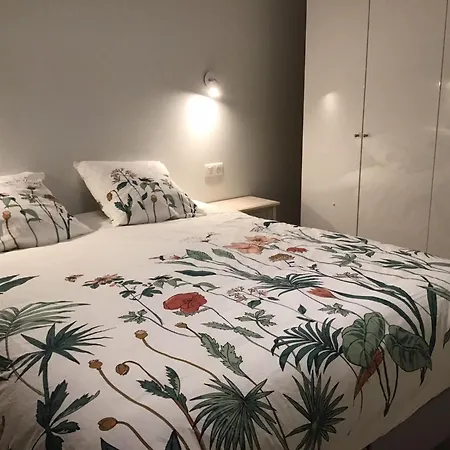 F2 Centre Lit 180 Parking Gratuit