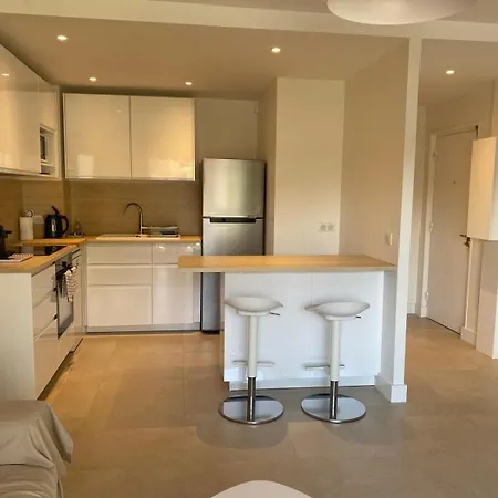 F2 Centre Lit 180 Parking Gratuit شقة