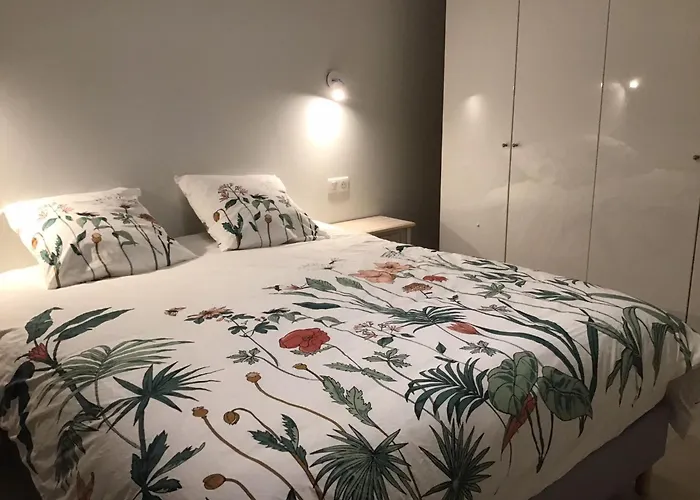 F2 Centre Lit 180 Parking Gratuit